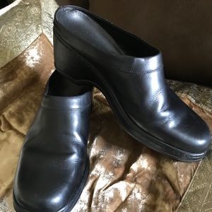 Black Leather Clogs Mules